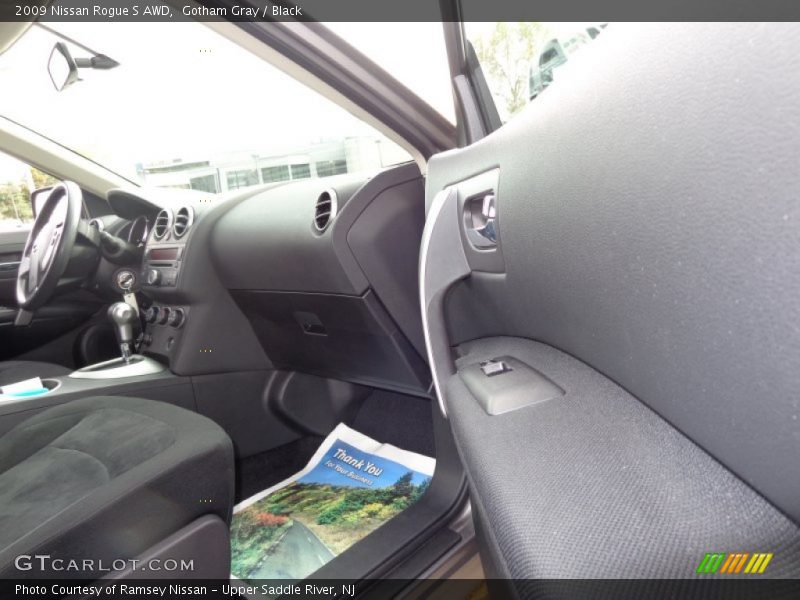 Gotham Gray / Black 2009 Nissan Rogue S AWD
