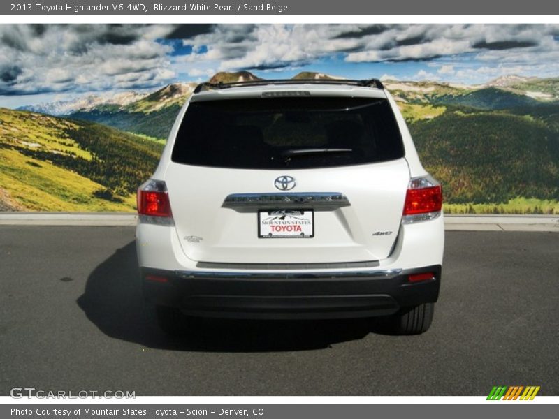 Blizzard White Pearl / Sand Beige 2013 Toyota Highlander V6 4WD