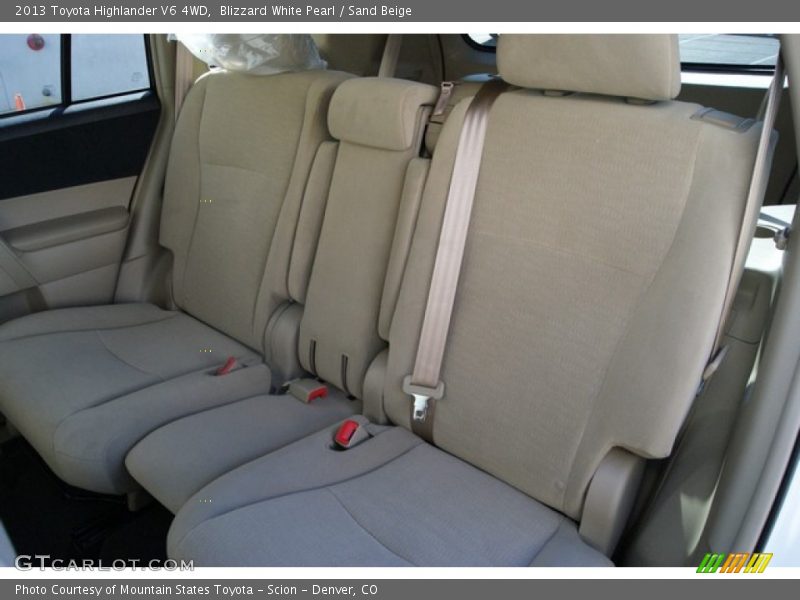 Blizzard White Pearl / Sand Beige 2013 Toyota Highlander V6 4WD