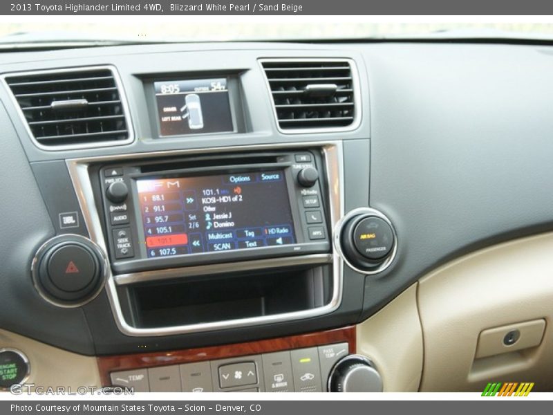 Blizzard White Pearl / Sand Beige 2013 Toyota Highlander Limited 4WD