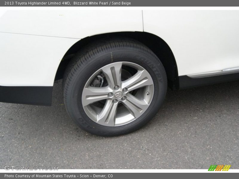 Blizzard White Pearl / Sand Beige 2013 Toyota Highlander Limited 4WD