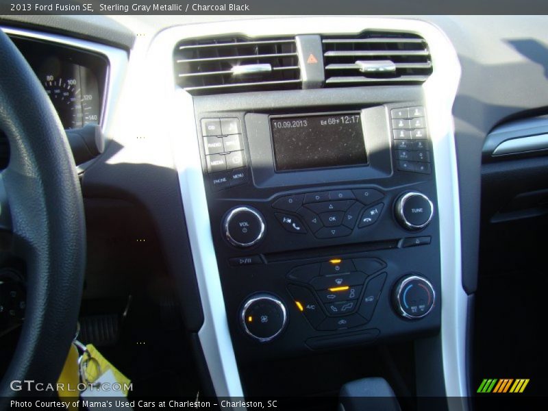 Sterling Gray Metallic / Charcoal Black 2013 Ford Fusion SE
