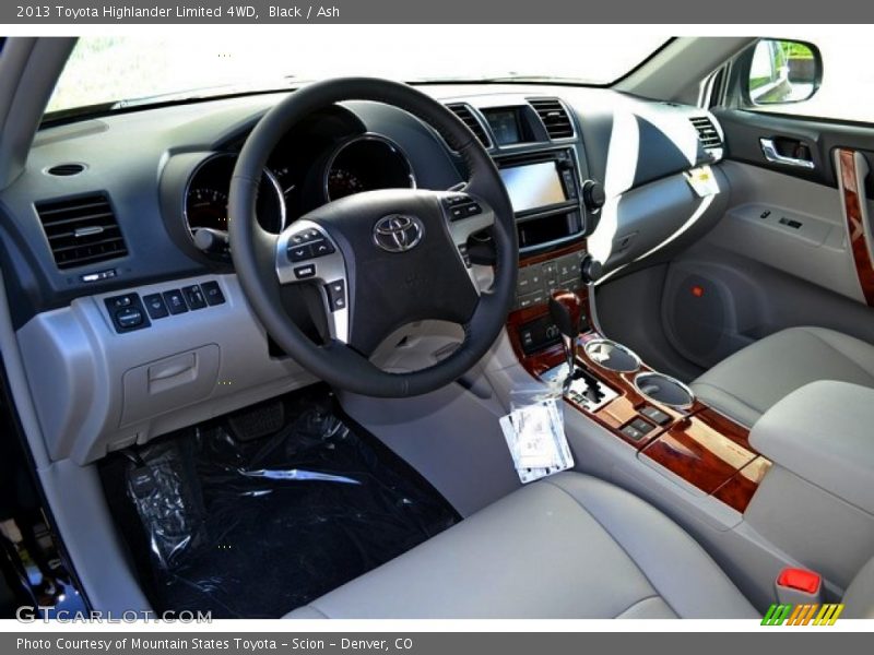 Black / Ash 2013 Toyota Highlander Limited 4WD