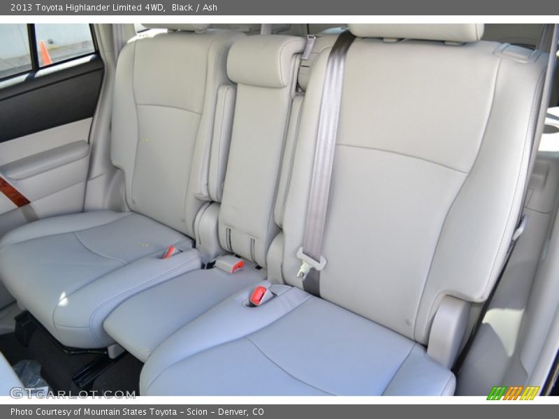 Black / Ash 2013 Toyota Highlander Limited 4WD