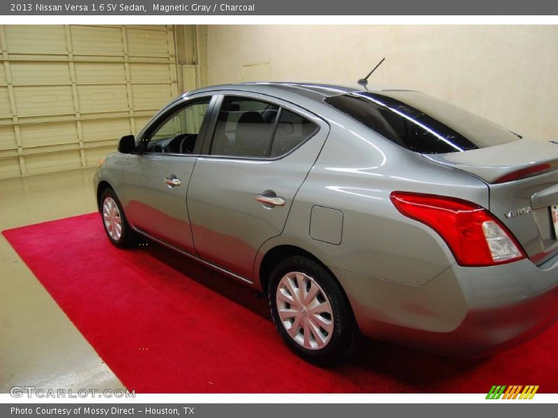 Magnetic Gray / Charcoal 2013 Nissan Versa 1.6 SV Sedan