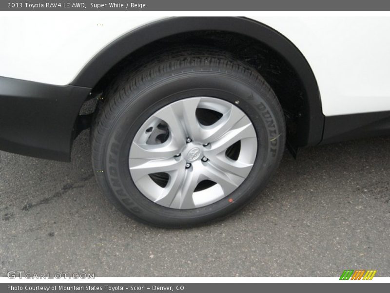 Super White / Beige 2013 Toyota RAV4 LE AWD