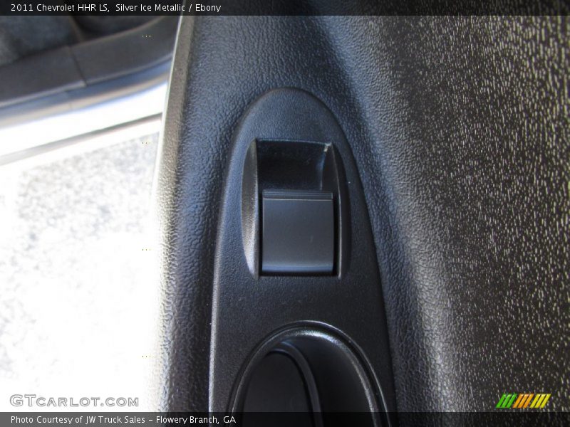 Silver Ice Metallic / Ebony 2011 Chevrolet HHR LS