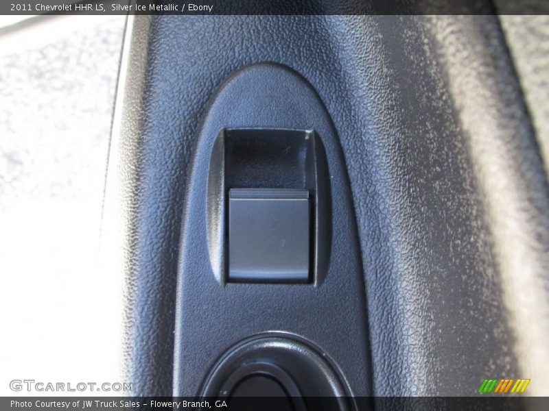 Silver Ice Metallic / Ebony 2011 Chevrolet HHR LS
