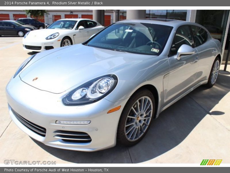 Rhodium Silver Metallic / Black 2014 Porsche Panamera 4