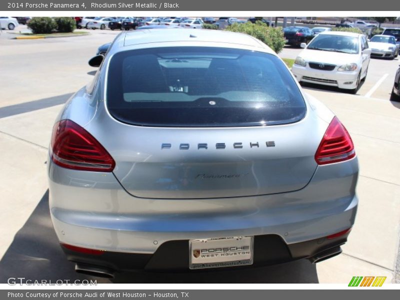 Rhodium Silver Metallic / Black 2014 Porsche Panamera 4