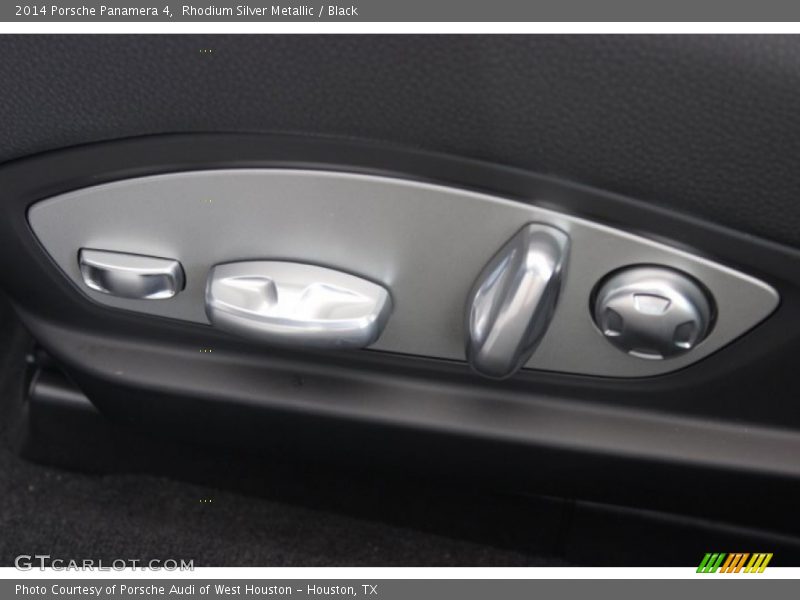 Rhodium Silver Metallic / Black 2014 Porsche Panamera 4