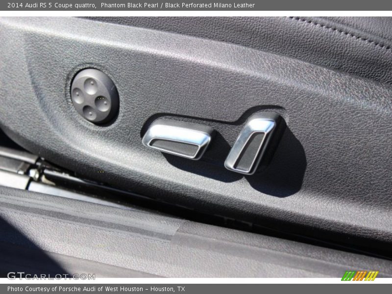 Controls of 2014 RS 5 Coupe quattro