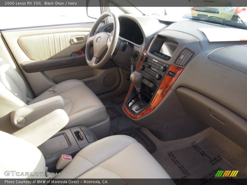 Black Onyx / Ivory 2000 Lexus RX 300
