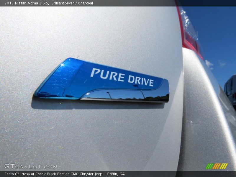 Brilliant Silver / Charcoal 2013 Nissan Altima 2.5 S