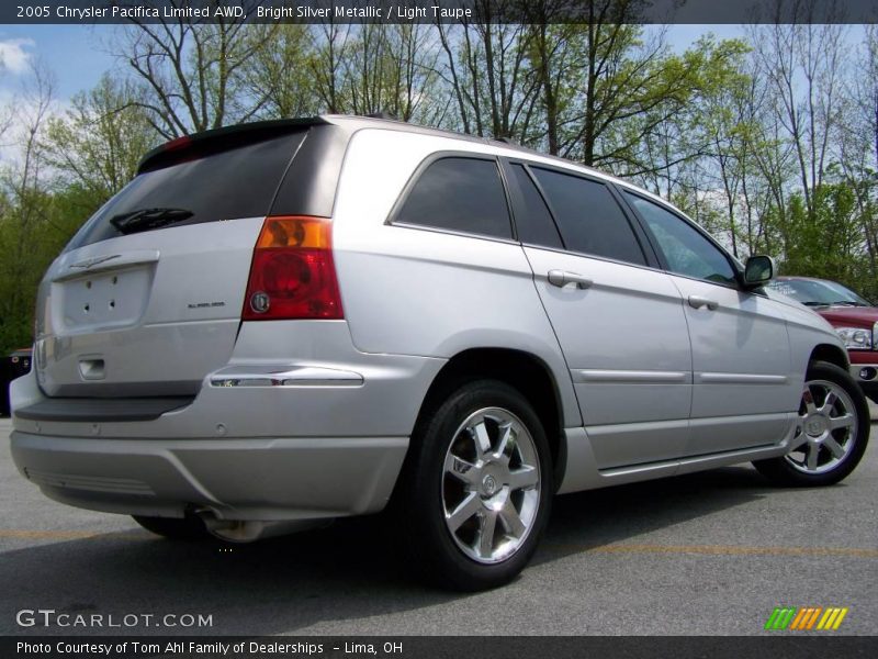 Bright Silver Metallic / Light Taupe 2005 Chrysler Pacifica Limited AWD