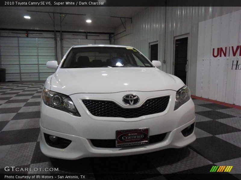 Super White / Dark Charcoal 2010 Toyota Camry SE V6
