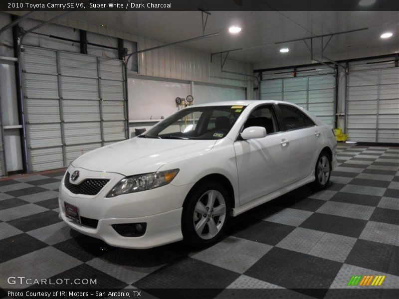 Super White / Dark Charcoal 2010 Toyota Camry SE V6