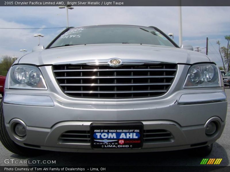 Bright Silver Metallic / Light Taupe 2005 Chrysler Pacifica Limited AWD