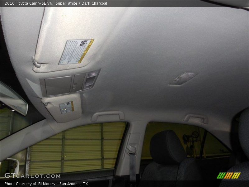 Super White / Dark Charcoal 2010 Toyota Camry SE V6