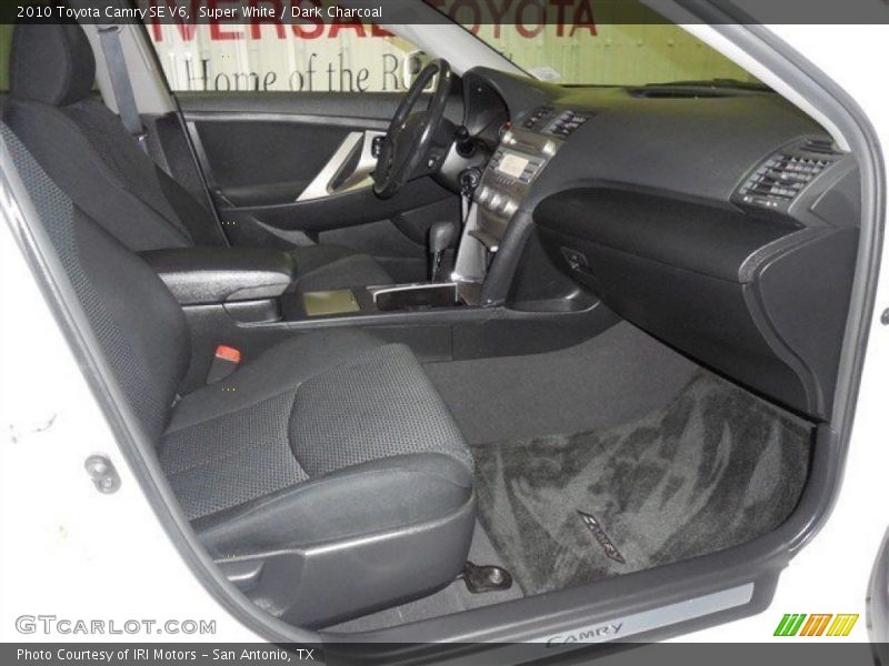Super White / Dark Charcoal 2010 Toyota Camry SE V6