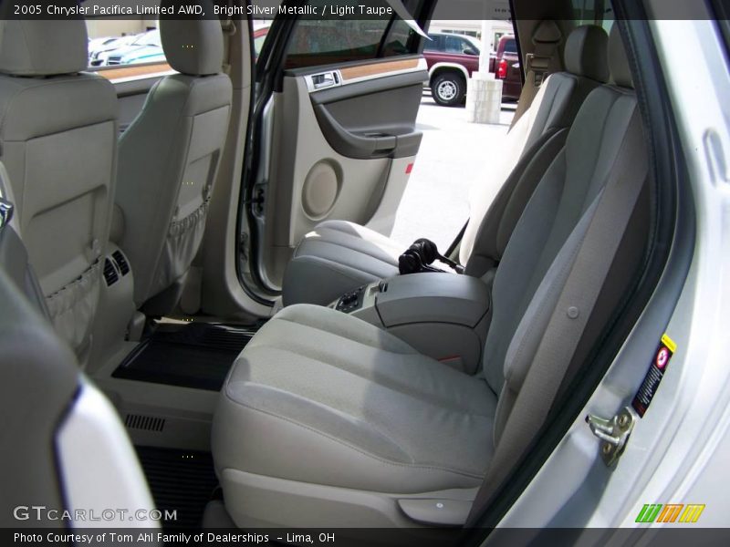 Bright Silver Metallic / Light Taupe 2005 Chrysler Pacifica Limited AWD