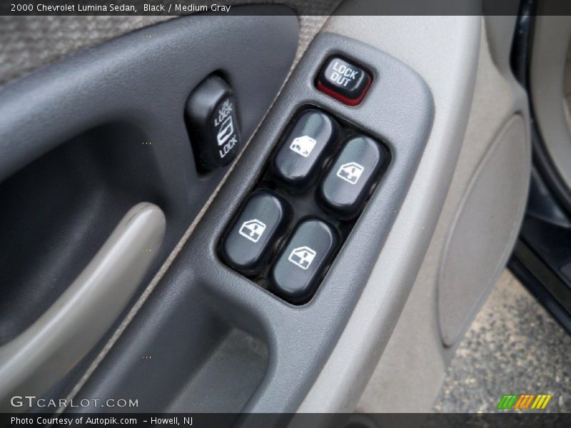 Black / Medium Gray 2000 Chevrolet Lumina Sedan