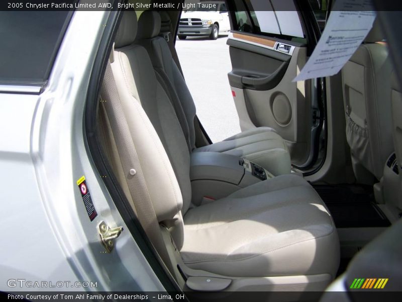 Bright Silver Metallic / Light Taupe 2005 Chrysler Pacifica Limited AWD