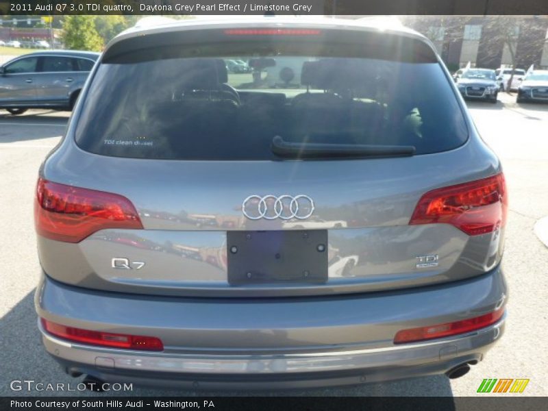 Daytona Grey Pearl Effect / Limestone Grey 2011 Audi Q7 3.0 TDI quattro