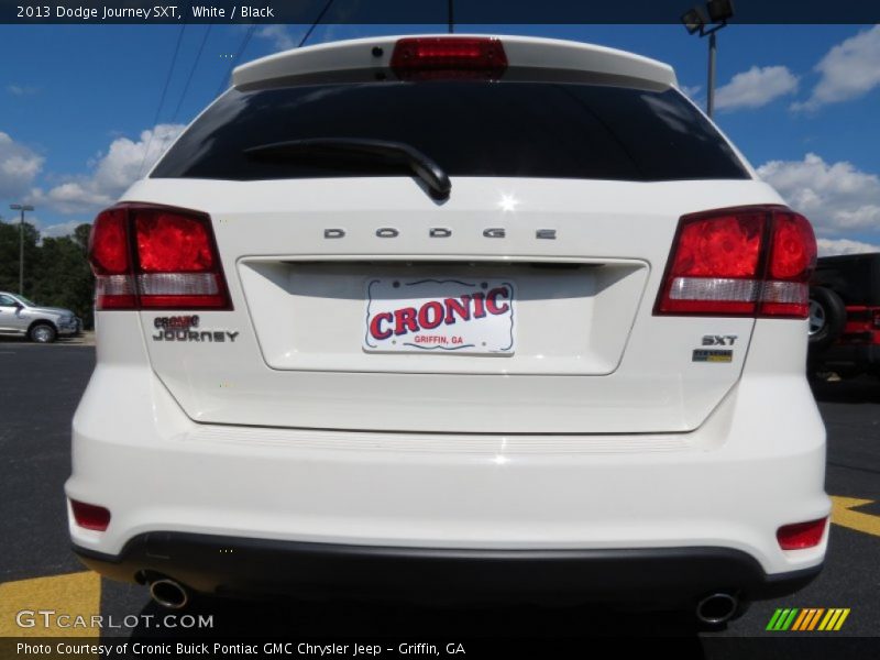 White / Black 2013 Dodge Journey SXT