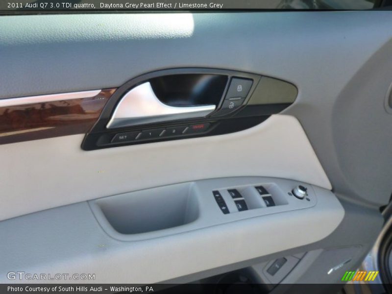 Daytona Grey Pearl Effect / Limestone Grey 2011 Audi Q7 3.0 TDI quattro