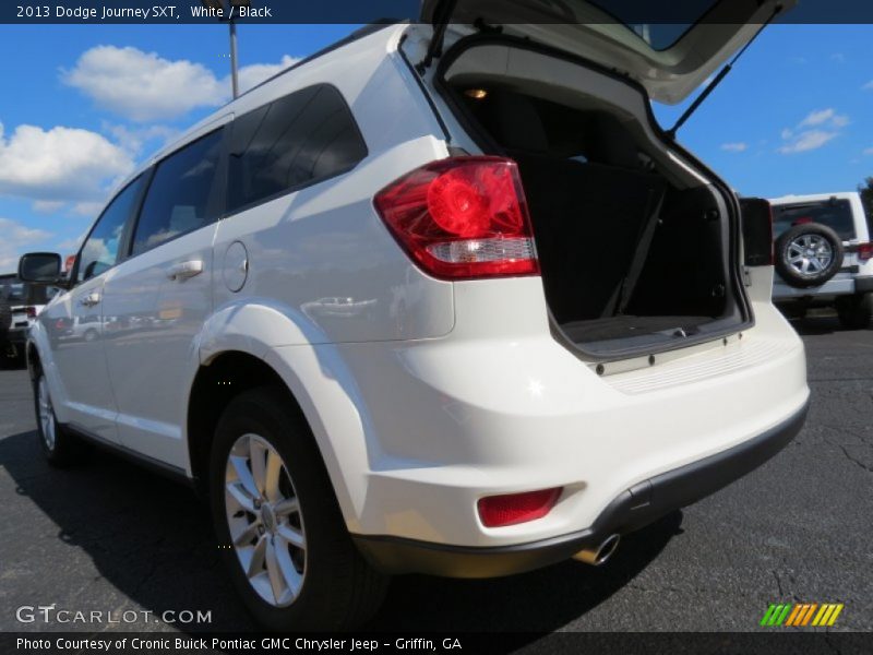 White / Black 2013 Dodge Journey SXT