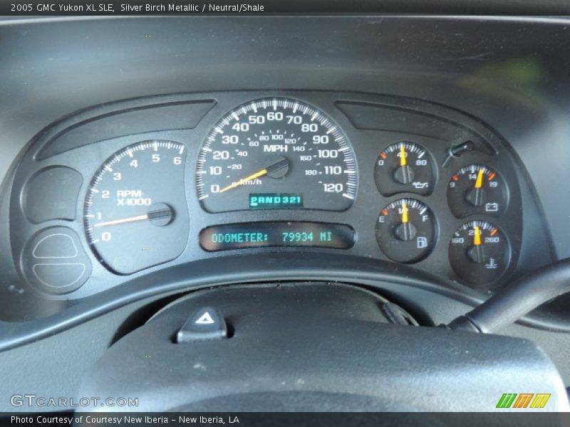 Silver Birch Metallic / Neutral/Shale 2005 GMC Yukon XL SLE