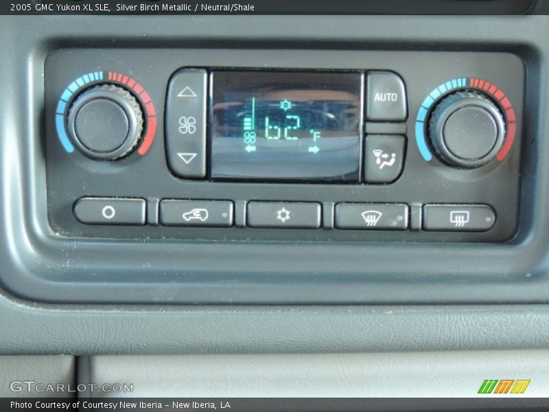 Silver Birch Metallic / Neutral/Shale 2005 GMC Yukon XL SLE