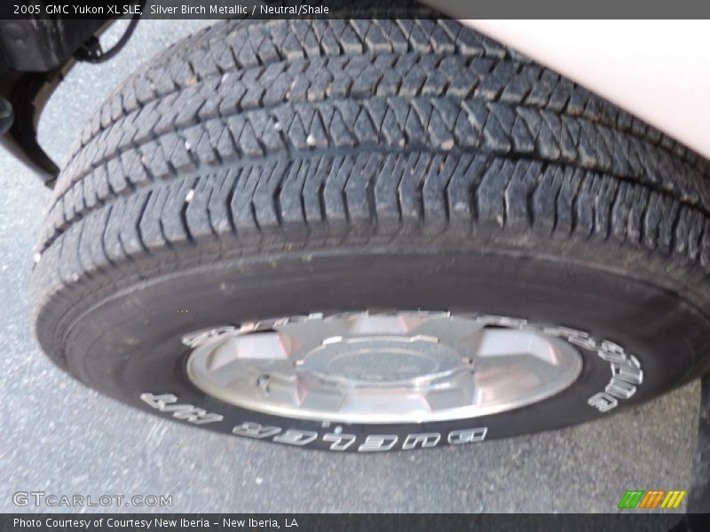 Silver Birch Metallic / Neutral/Shale 2005 GMC Yukon XL SLE