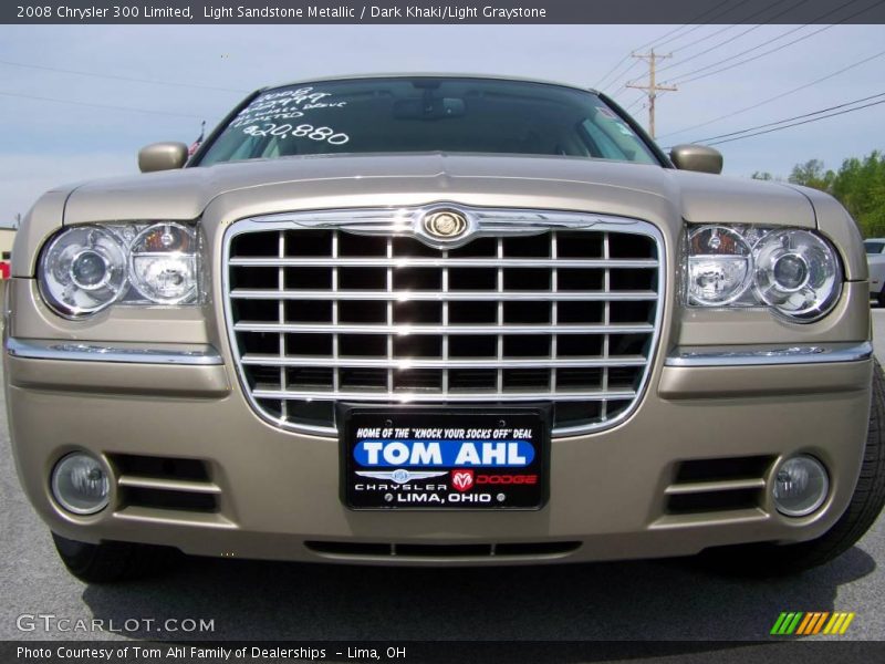 Light Sandstone Metallic / Dark Khaki/Light Graystone 2008 Chrysler 300 Limited