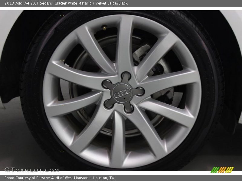 Glacier White Metallic / Velvet Beige/Black 2013 Audi A4 2.0T Sedan