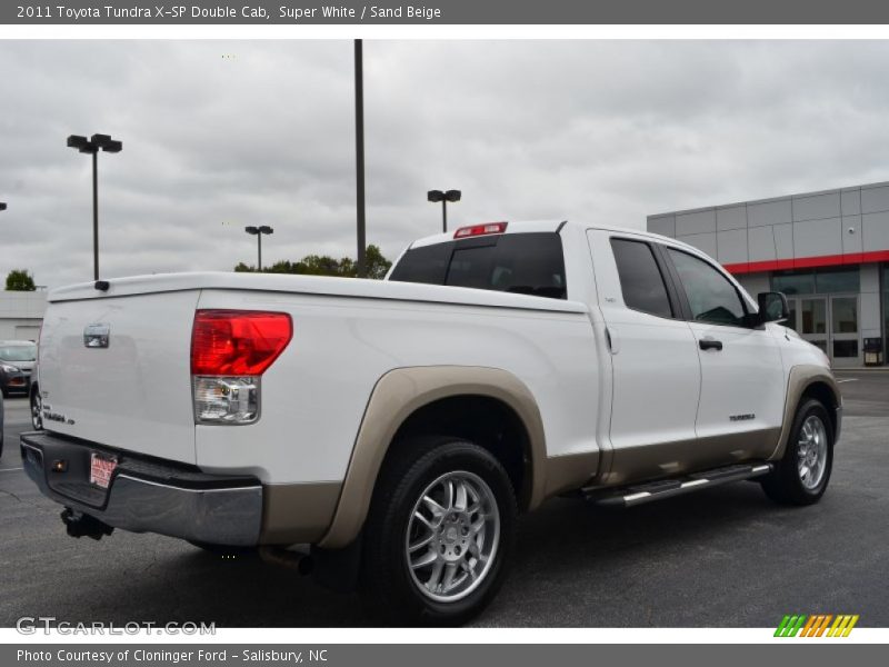 Super White / Sand Beige 2011 Toyota Tundra X-SP Double Cab