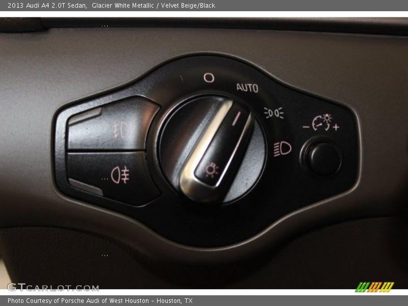 Glacier White Metallic / Velvet Beige/Black 2013 Audi A4 2.0T Sedan
