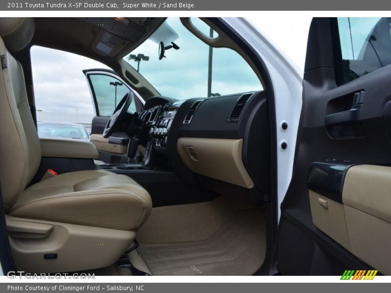 Super White / Sand Beige 2011 Toyota Tundra X-SP Double Cab