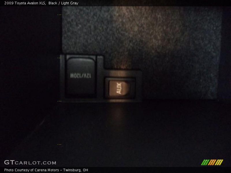 Black / Light Gray 2009 Toyota Avalon XLS