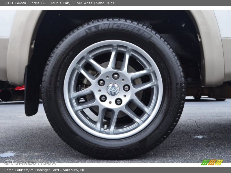 Super White / Sand Beige 2011 Toyota Tundra X-SP Double Cab