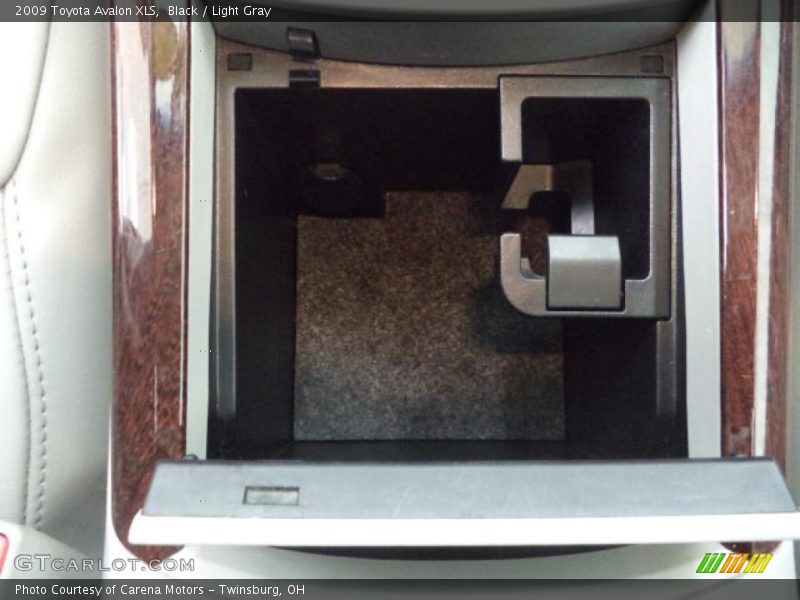 Black / Light Gray 2009 Toyota Avalon XLS