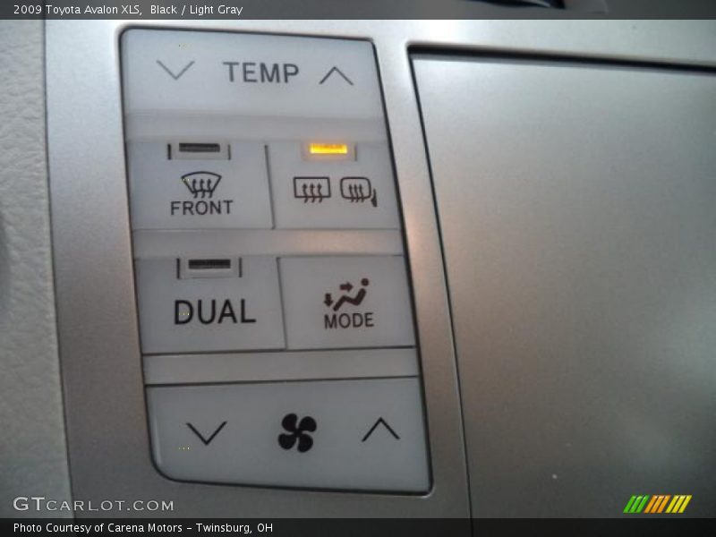 Black / Light Gray 2009 Toyota Avalon XLS