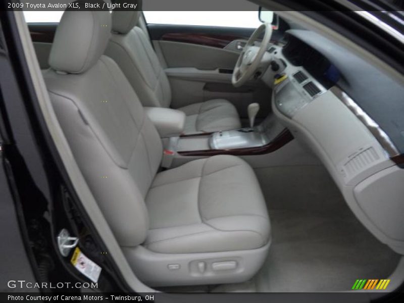 Black / Light Gray 2009 Toyota Avalon XLS