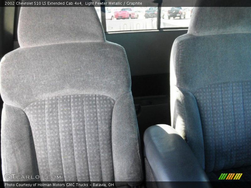 Light Pewter Metallic / Graphite 2002 Chevrolet S10 LS Extended Cab 4x4