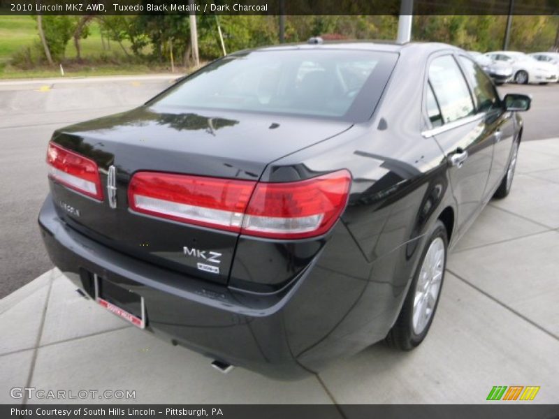 Tuxedo Black Metallic / Dark Charcoal 2010 Lincoln MKZ AWD