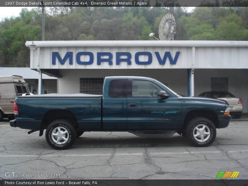 Emerald Green Metallic / Agate 1997 Dodge Dakota Sport Extended Cab 4x4