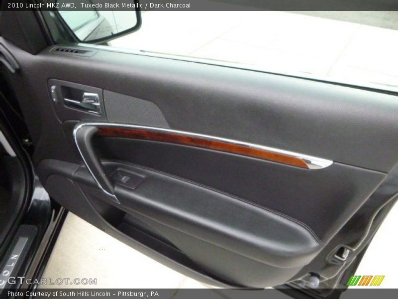 Tuxedo Black Metallic / Dark Charcoal 2010 Lincoln MKZ AWD