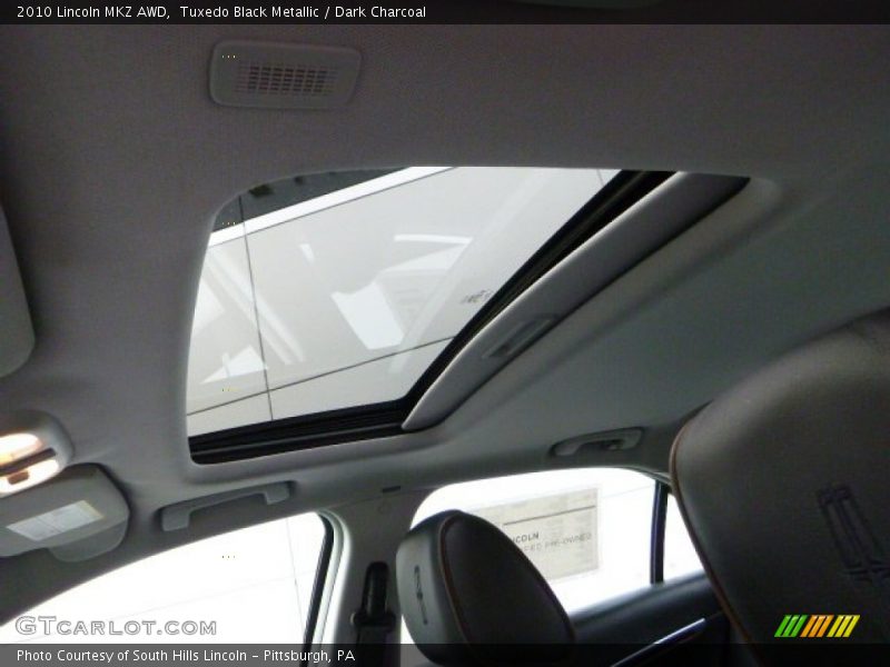 Tuxedo Black Metallic / Dark Charcoal 2010 Lincoln MKZ AWD