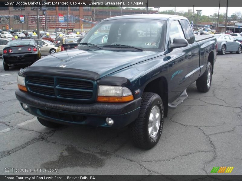 Emerald Green Metallic / Agate 1997 Dodge Dakota Sport Extended Cab 4x4